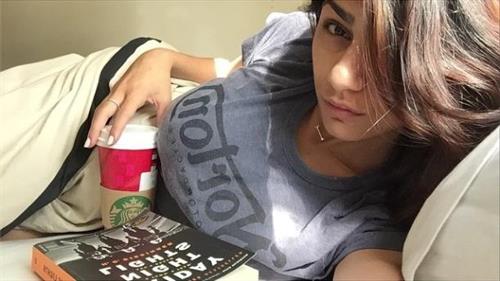 Mia Khalifa taking a selfie