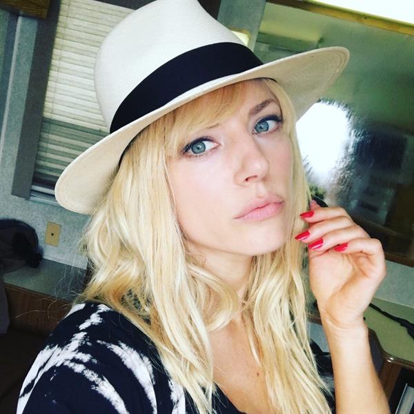 Katheryn Winnick taking a selfie