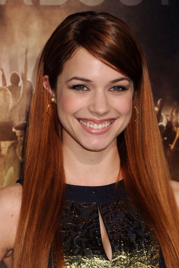 Alexis Knapp