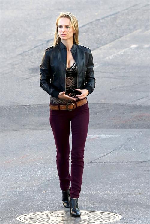 Natalie Portman on the set of a Terrence Malick film in Austin 10/20/12 