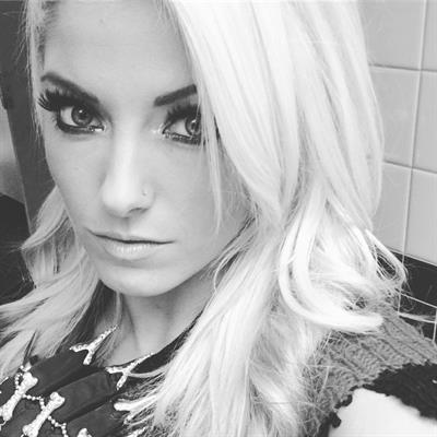 Alexa Bliss taking a selfie