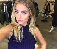Elizabeth Turner taking a selfie