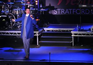 Rihanna Westfield Stratford Lights London Switch On - Performance (November 19, 2012) 