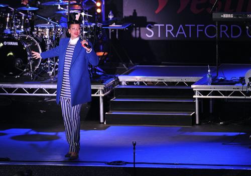 Rihanna Westfield Stratford Lights London Switch On - Performance (November 19, 2012) 