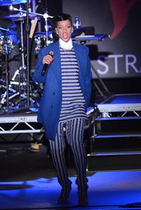 Rihanna Westfield Stratford Lights London Switch On - Performance (November 19, 2012) 