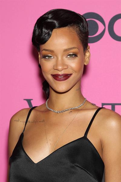 Rihanna - 2012 Victoria's Secret Fashion Show Pink Carpet