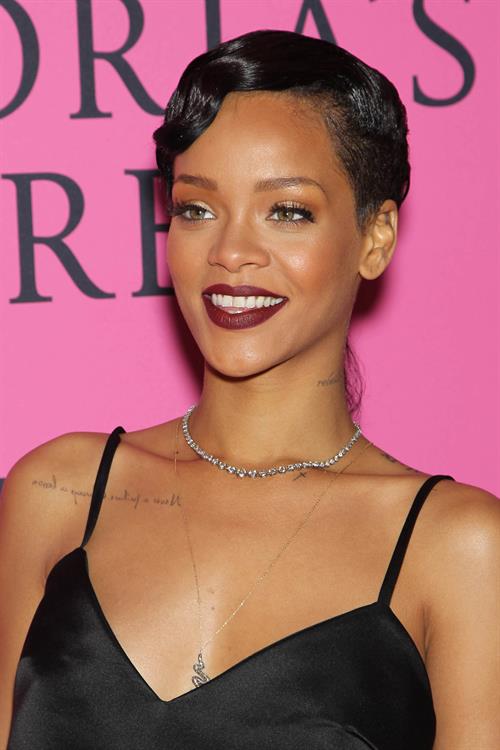 Rihanna - 2012 Victoria's Secret Fashion Show Pink Carpet