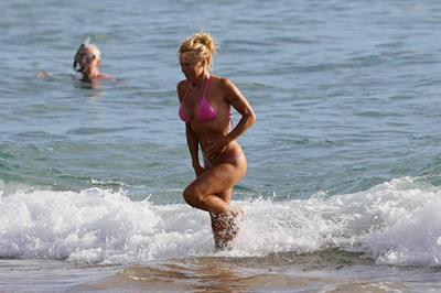 Pamela Anderson Wearing bikini on the beach in Hawaii - August 8, 2013 