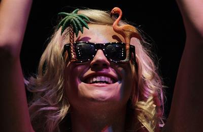 Pixie Lott Performs at the V Festival at Hylands Park in Chelmsford Day 2 - 19.08.2012