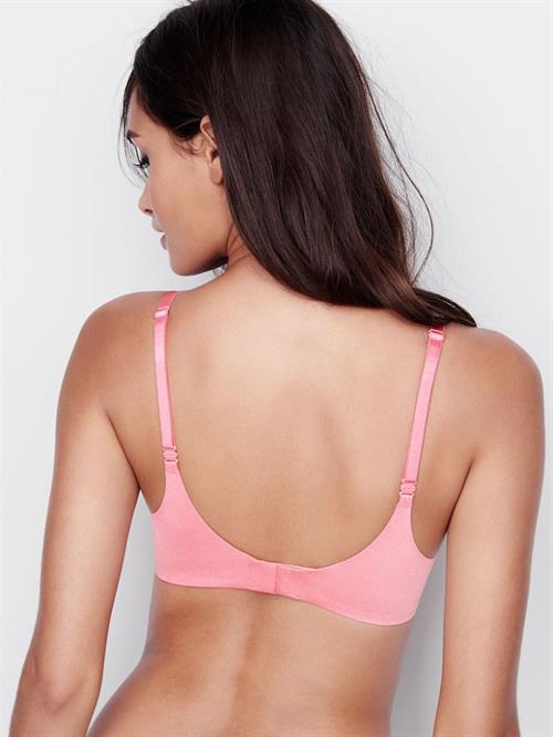 Gizele Oliveira in lingerie