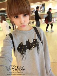 Hera Miao Miao taking a selfie