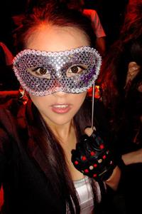 Hu Meng Yuan taking a selfie