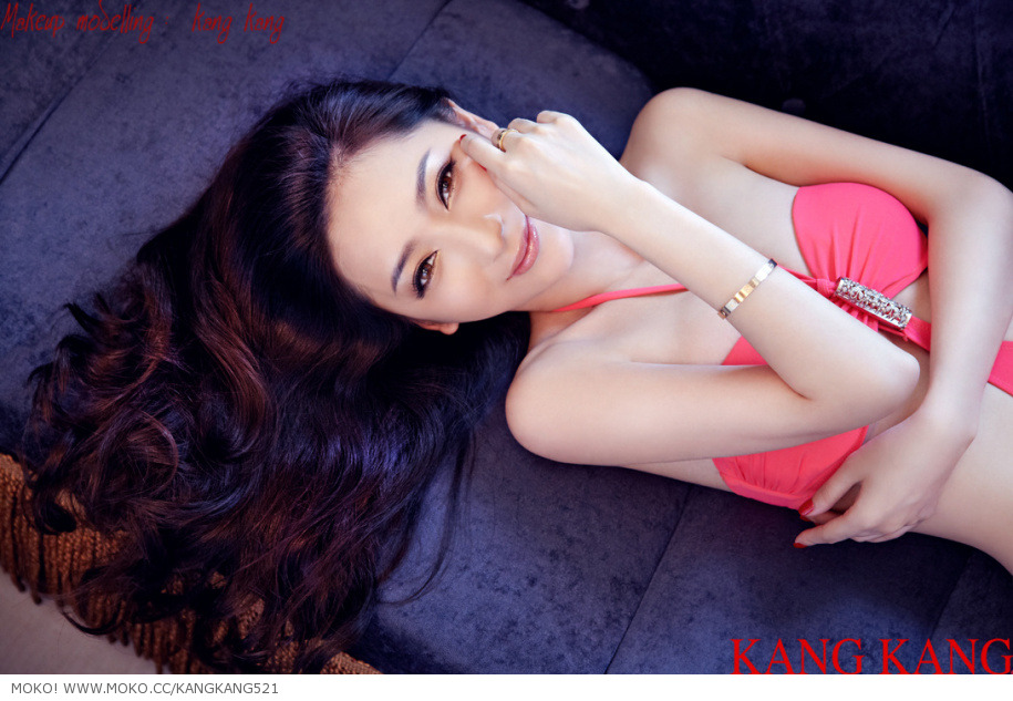 Huang Fu Lin in a bikini