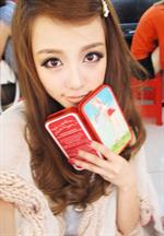 Huang Yi Lin taking a selfie