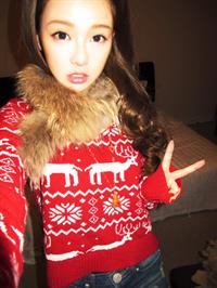 Huang Yi Lin taking a selfie