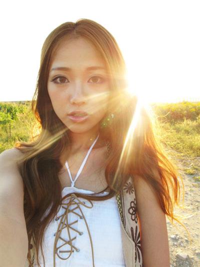 Huang Yi Lin taking a selfie