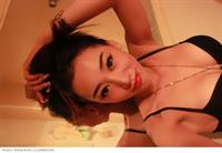 Jin Mei Xin taking a selfie