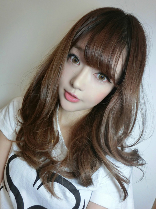 Kingboo taking a selfie