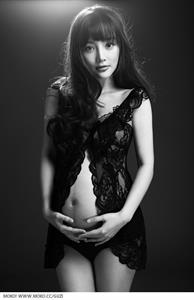 Xiaolu Li in lingerie