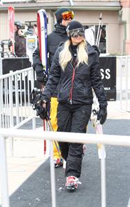Paris Hilton enjoying a day in the mountains of Aspen December 18, 2012 