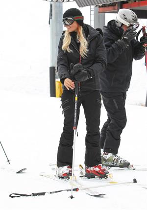 Paris Hilton enjoying a day in the mountains of Aspen December 18, 2012 