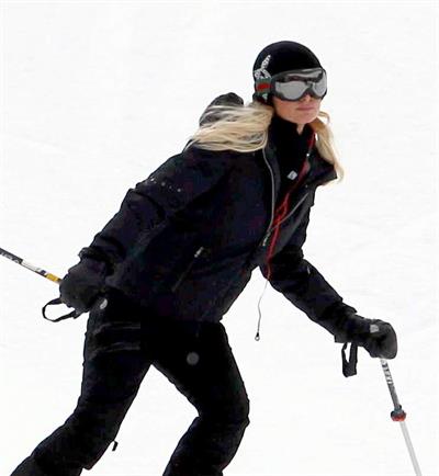 Paris Hilton enjoying a day in the mountains of Aspen December 18, 2012 