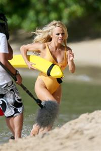 Pamela Anderson - Filming for an Brazilian TV Show in Hawaii 17.08.12