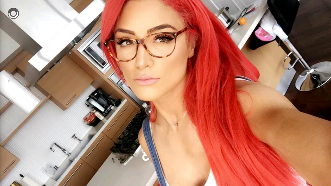 Natalie Eva Marie taking a selfie