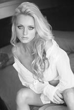 Cassandra Lynn