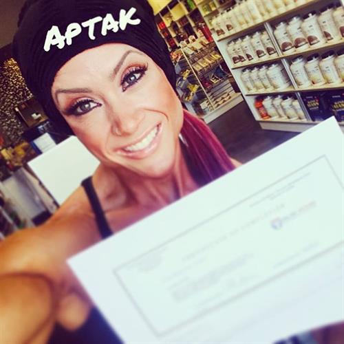 Amanda Michelle Folstad Ptak taking a selfie