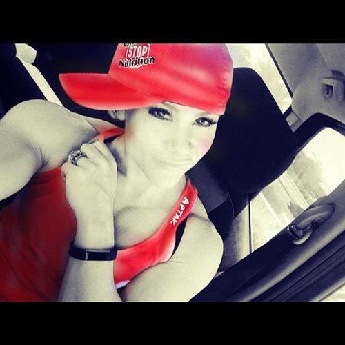 Amanda Michelle Folstad Ptak taking a selfie