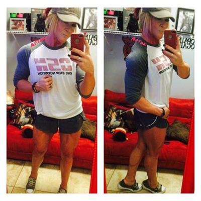 Amanda Michelle Folstad Ptak taking a selfie