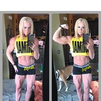 Amanda Michelle Folstad Ptak taking a selfie