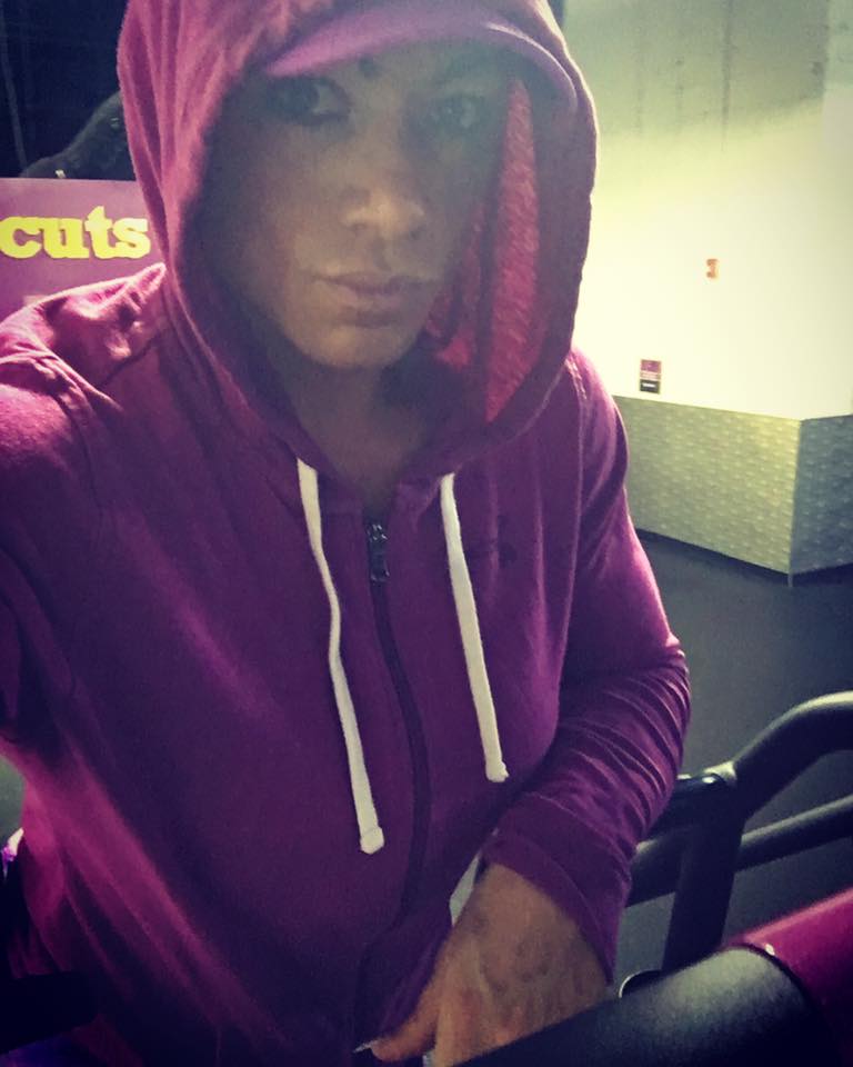 Isabelle Turell taking a selfie