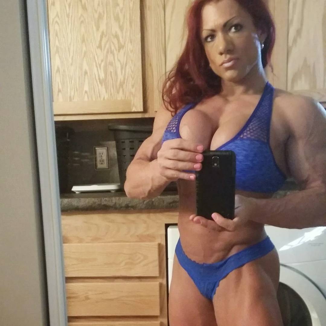 Isabelle Turell in lingerie taking a selfie