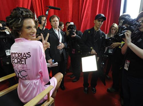 Alessandra Ambrosio backstage Victoria's Secret Fashion Show 2010 