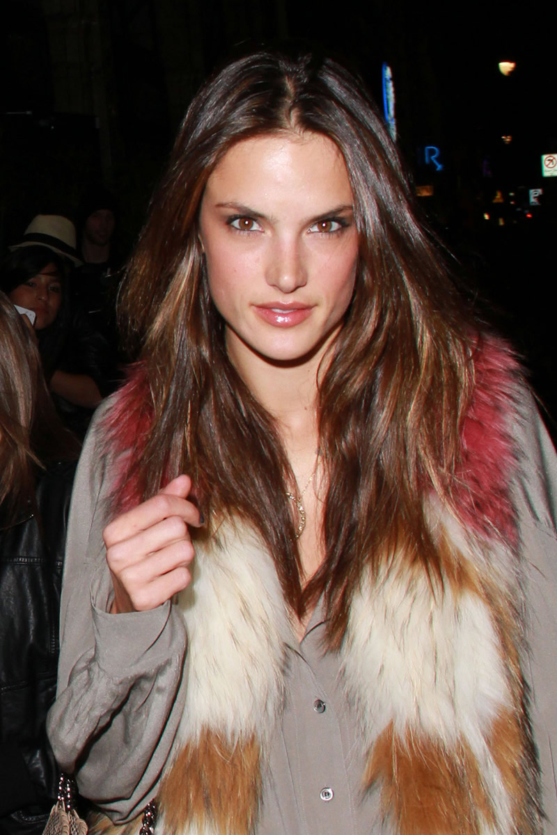 Alessandra Ambrosio Pictures Alessandra Ambrosio arrives at Beso restaurant in West Hollywood on December 3, 2010