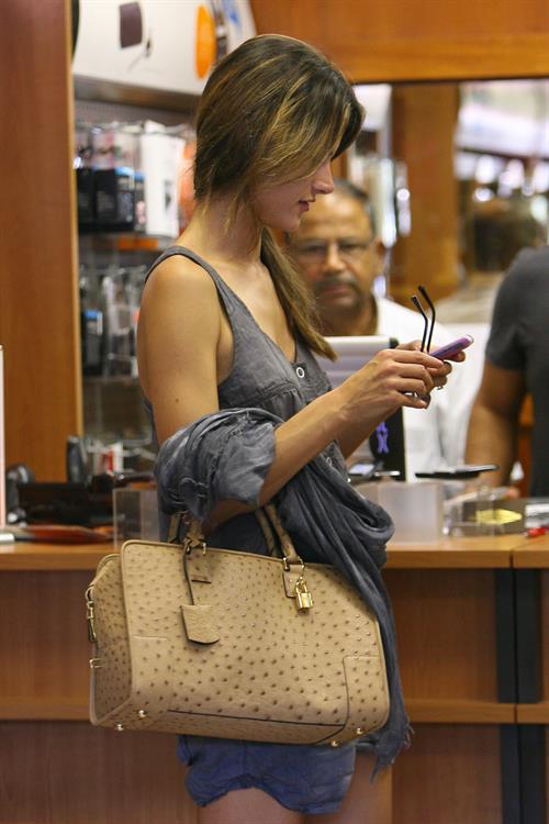 Alessandra Ambrosio AT&T store in New York City on July 16, 2010 