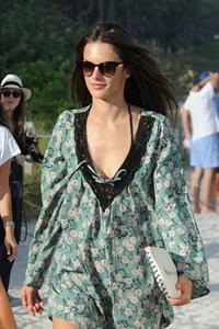 Alessandra Ambrosio – beach candids in Miami 12/6/13  