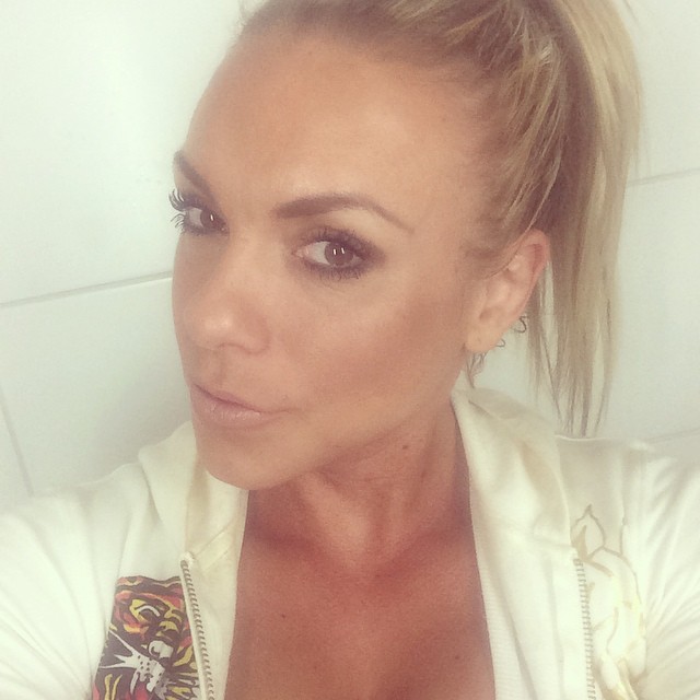 Minna Pajulahti taking a selfie