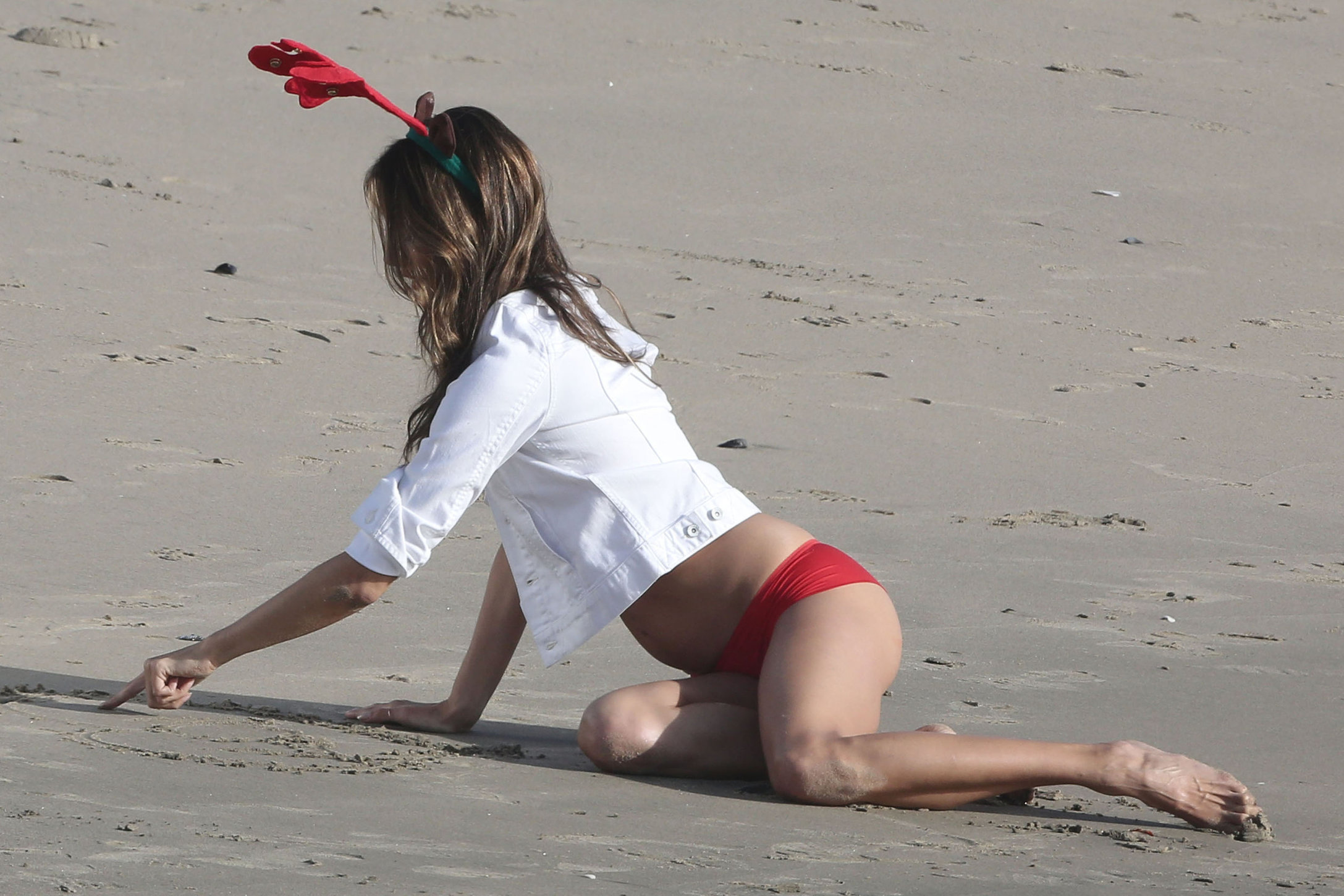 Alessandra Ambrosio Bikini Pictures Alessandra Ambrosio – photoshoot set in LA 12/16/13