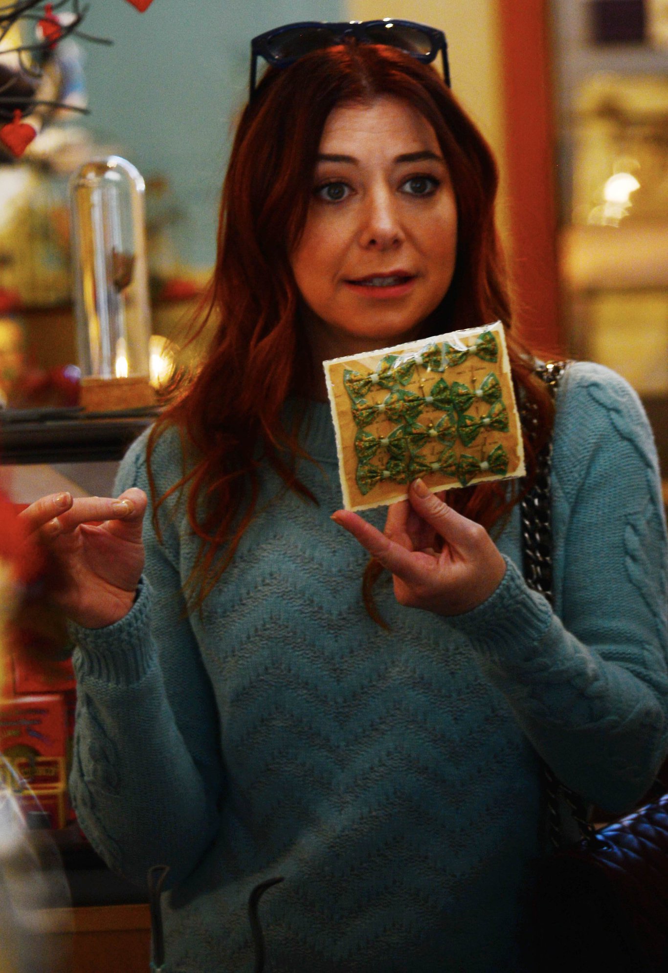 Alyson Hannigan Picks out some gifts at New Stone Age in Los Angeles (January 29, 2014) 