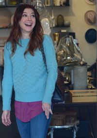 Alyson Hannigan Picks out some gifts at New Stone Age in Los Angeles (January 29, 2014) 