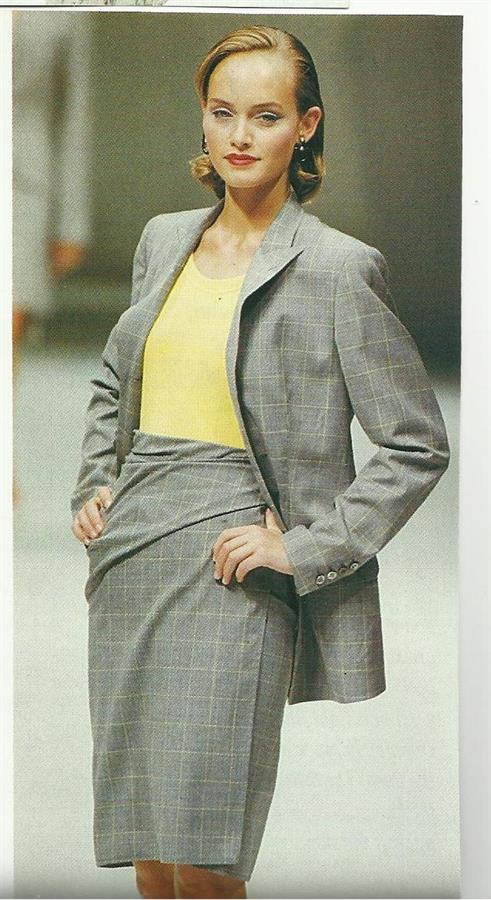 Amber Valletta