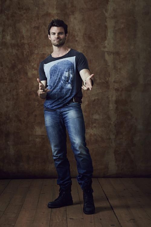 Daniel Gillies