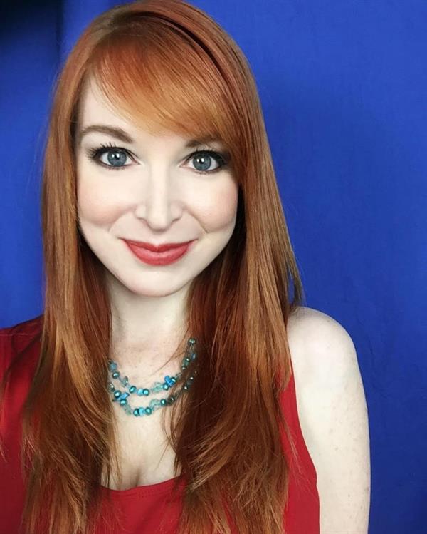 Lisa Foiles