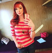 Lisa Foiles taking a selfie