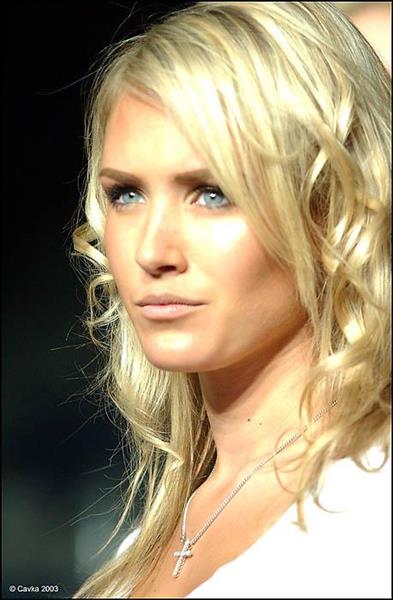 Nicky Whelan