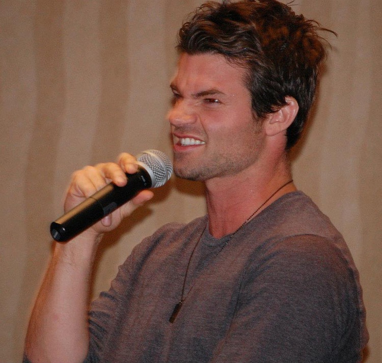 Daniel Gillies