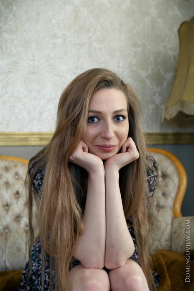 Teen with super long hair Areana Fox masturbating with dildo